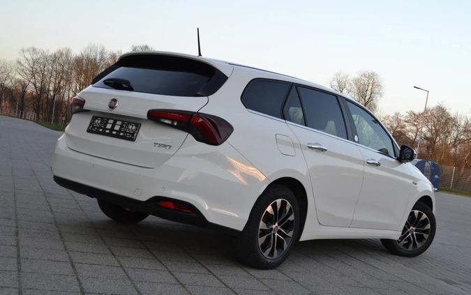 Fiat Tipo cena 54900 przebieg: 106000, rok produkcji 2020 z Płock małe 781